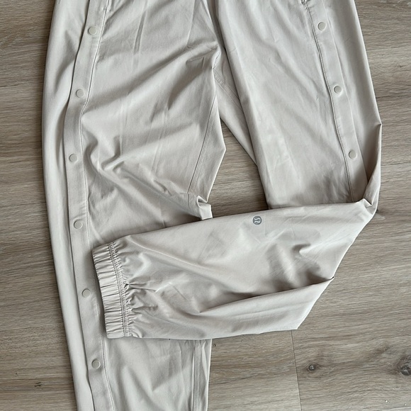 Lululemon Tear-Away Mid-Rise Track Pant Color Mojave Tan - Picture 10 of 12
